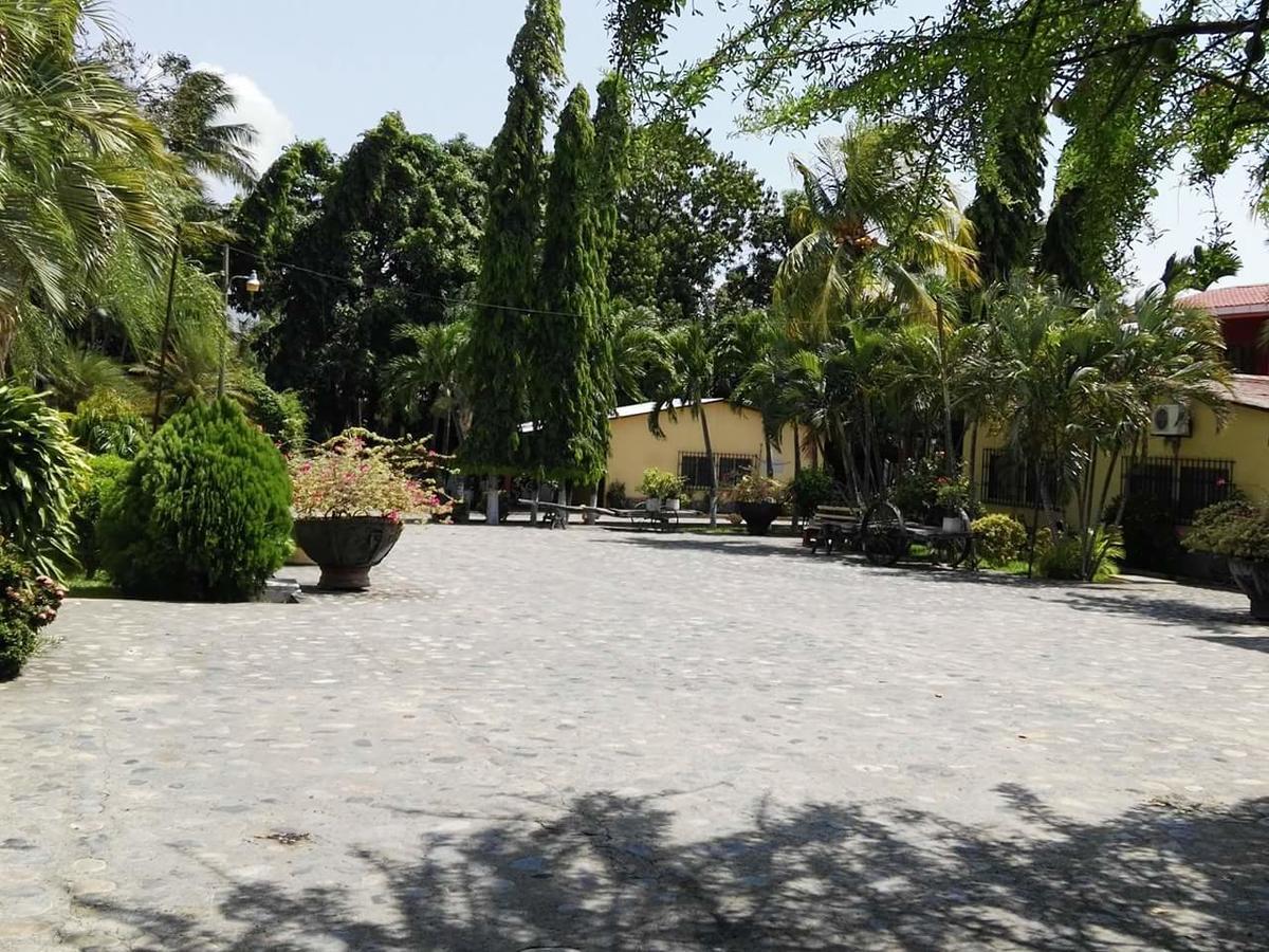Hotel Santa Cruz Zapaca エクステリア 写真